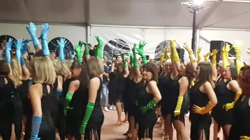 Io ballo da sola, la scuola di ballo inclusiva contro i mariti gelosi