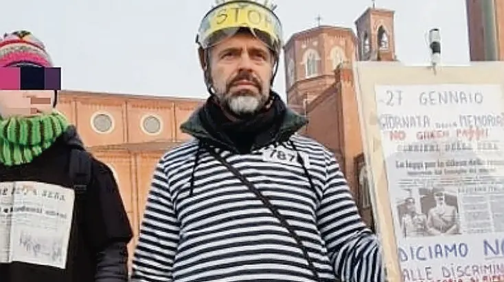 L'ex sindaco Loris Mazzorato durante una protesta