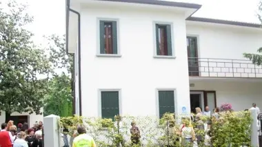 Nicoli e la sede Sphera