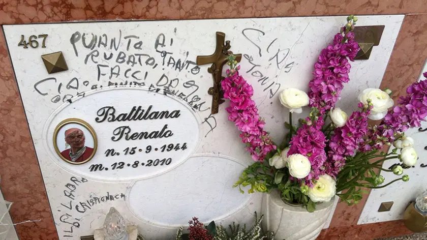 DeMarchi Maser cimitero tomba di Oscar Battilana
