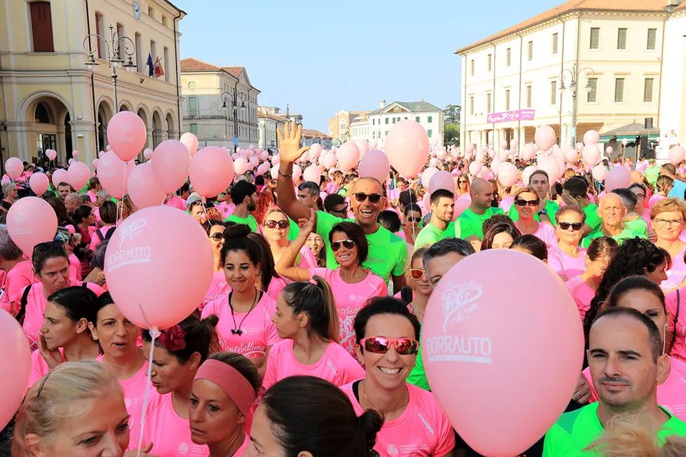 Ferrazza Montebelluna Corsa Rosa partenza e discorsi autorità