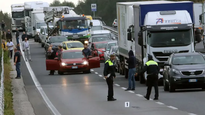 DE WOLANSKI AG.FOTOFILM TREVISO INCIDENTE MORTALE IN TANGENZIALE