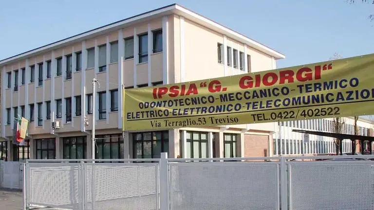 TREVISO 01/12/2006 FURTO MOTORINO AL GIORGI - FURTO MOTORINO AL GIORGI