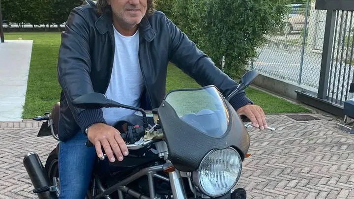 Gianni Pozzebon in sella alla sua moto