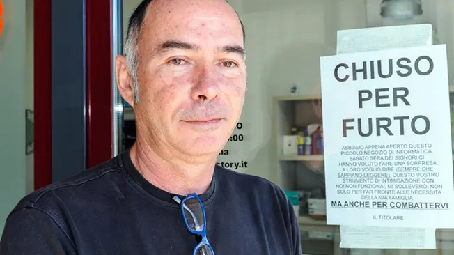 Filippi Montebelluna furto al Computer Factory di Felix Hernandez