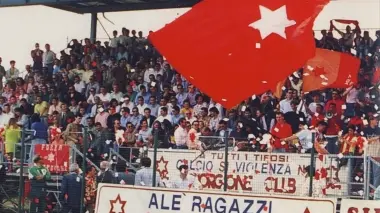 SERIE B. In alto, lo spareggio alla Cioere con cui il Giorgione meritò la «B» per il 1922-23