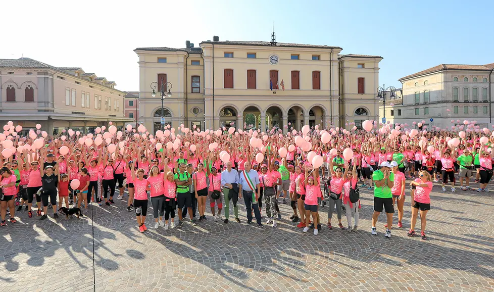 Ferrazza Montebelluna Corsa Rosa partenza e discorsi autorità