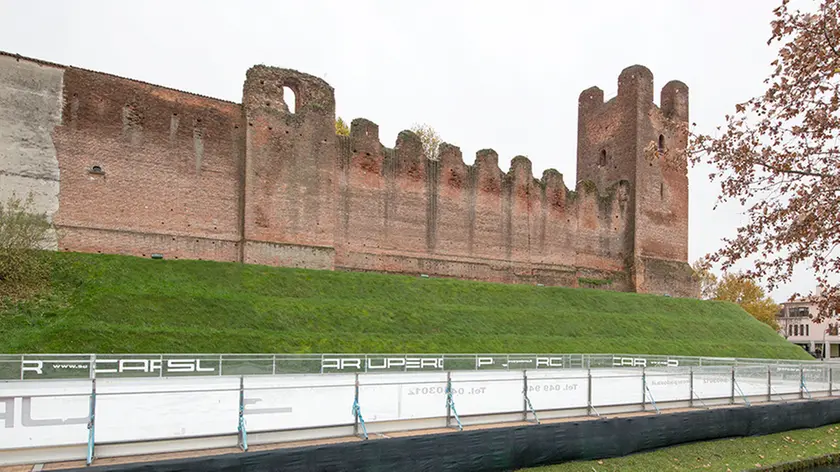 DeMarchi Castelfranco pista di pattinaggio sul ghiaccio