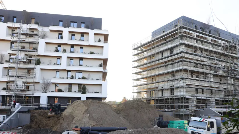 de wolanski agenzia foto film treviso cantiere bosco verticale