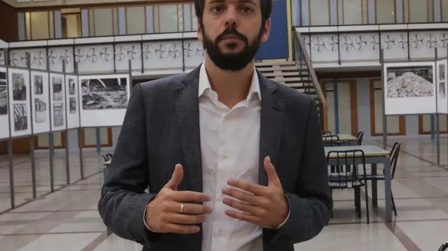 Agostini presentazione mostra fotografica vuoti a perdere in camera commercio