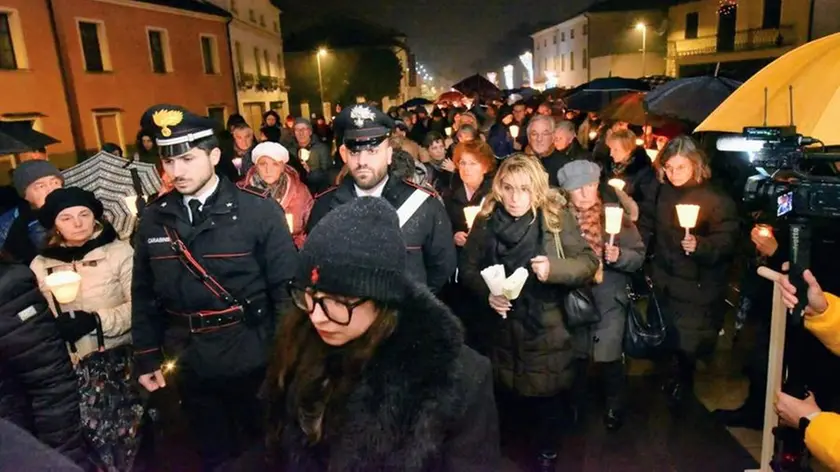 La fiaccolata per Vanessa Ballan a Riese