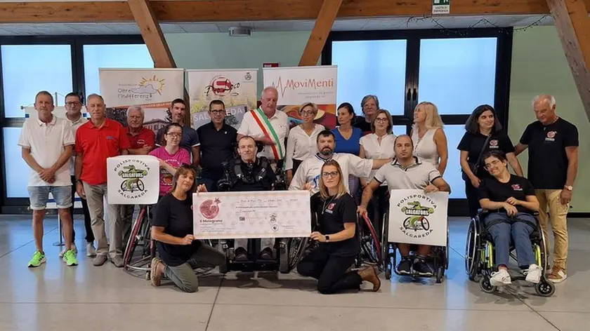 Un momento della serata di beneficienza