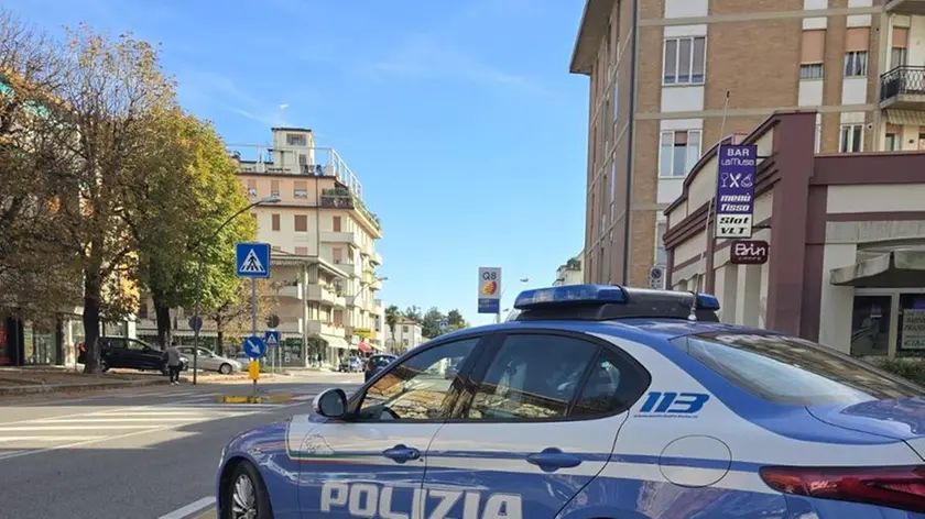 La volante della polizia