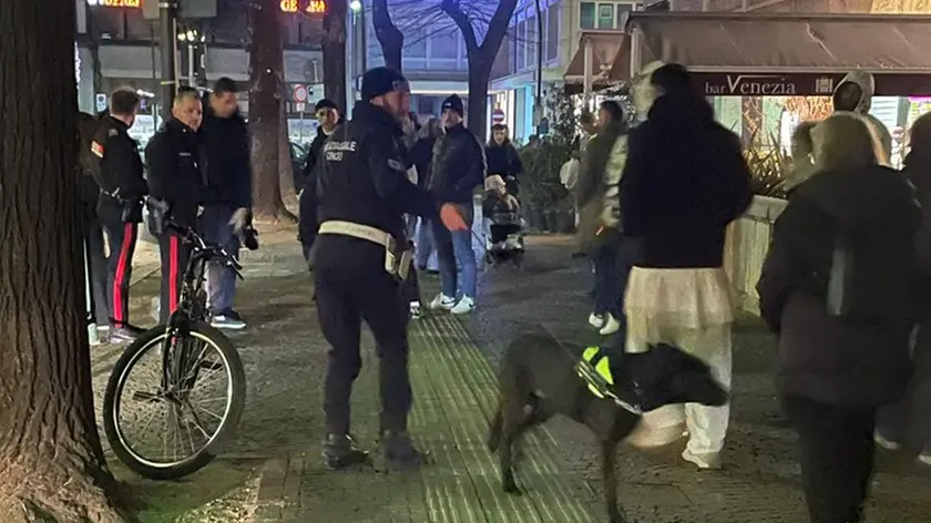 Controlli della polizia contro le baby gang a Treviso