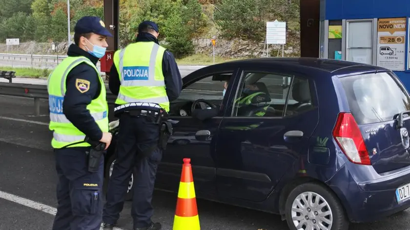 Controlli in frontiera, la bambina si cerca in tutta Europa