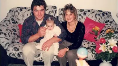 Luigina Brustolin col marito e la figlia Sara, inizio Anni ’90