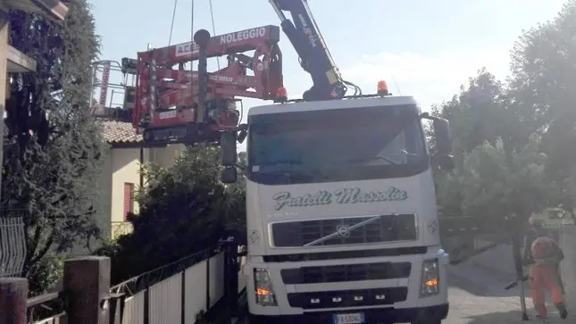 Uno dei camion dell’azienda Fratelli Massolin di Ponzano