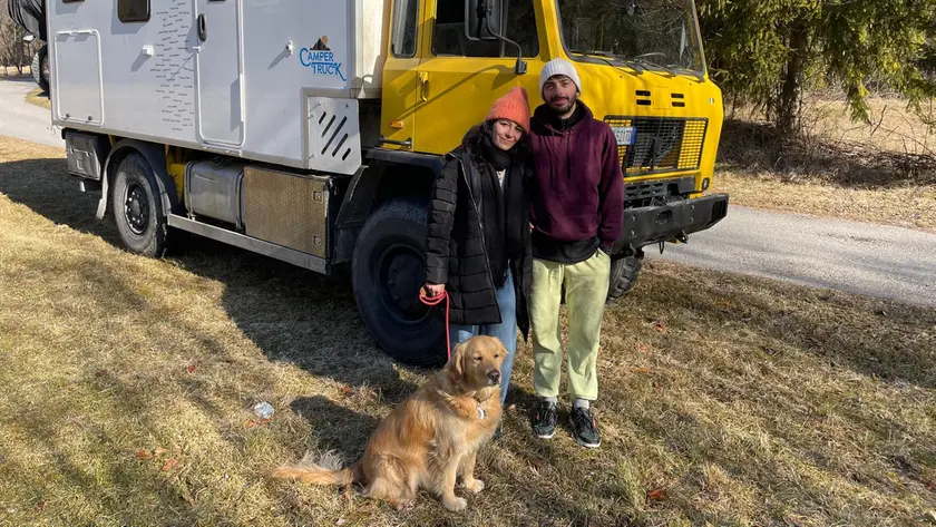 Michele D’Alessio e Rossella Del Console con il cane Mia