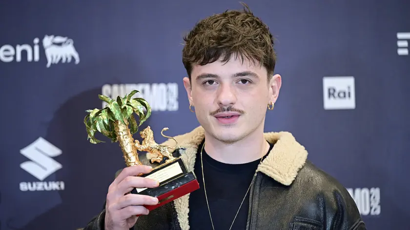 Il vincitore di Sanremo 2025 Olly (foto Agf)