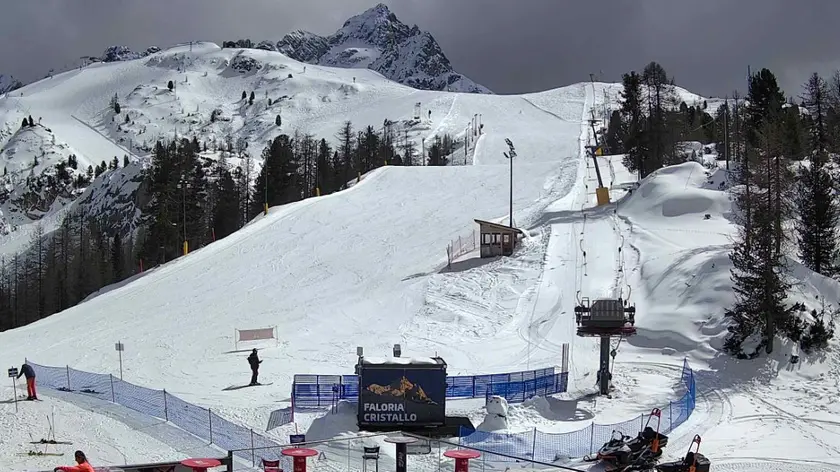 Pochi sciatori ma piste perfette il 26 marzo mattina nel comprensorio del Faloria