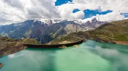 La diga del Careser che alimenta le centrali del Gruppo Dolomiti Energia