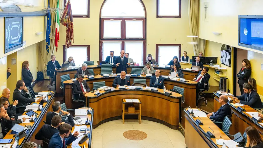 Una seduta del consiglio regionale