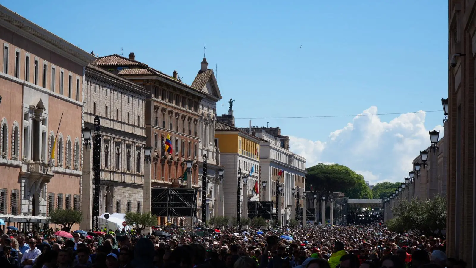 Un'immagine scattata dal gruppo che dal Friuli ha raggiunto piazza San Pietro