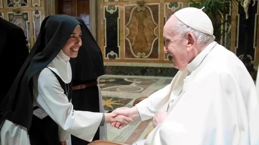 L'ex badessa Aline Pereira con Papa Francesco