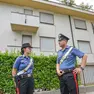 I carabinieri davanti all’appartamento di Margherita Ceschin, in via 28 aprile