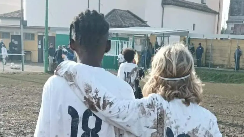 Due giocatori dell’Indomita al termine di una partita