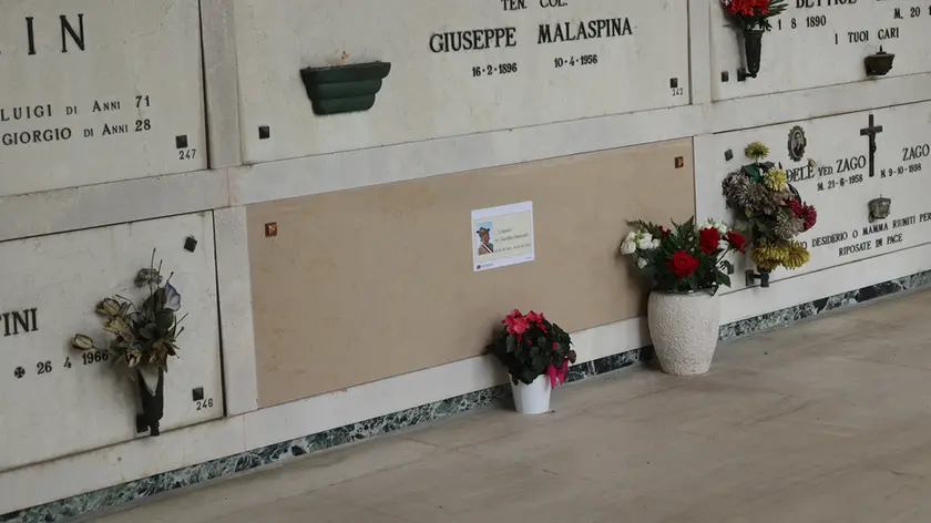 La tomba di Giancarlo Gentilini al cimitero di San Lazzaro