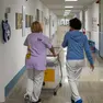 Donna in gravidanza ricoverata per lo choc dopo il furto della borsa