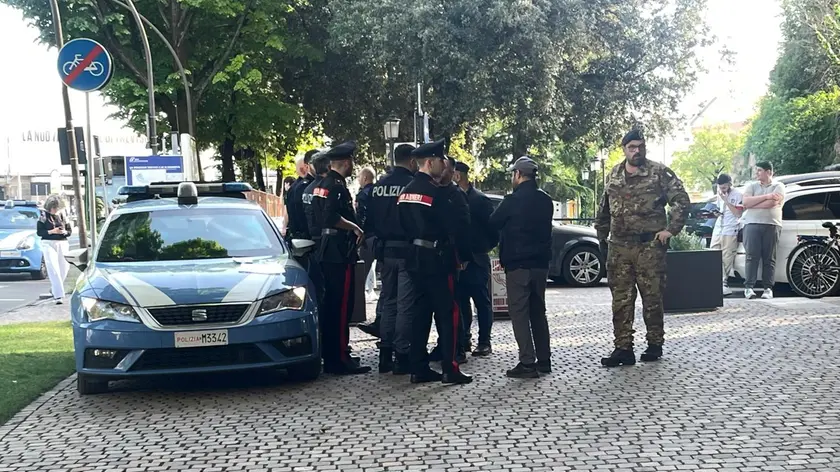Forze dell’ordine in via Roma a Treviso
