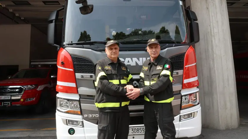 Vigili del fuoco, da sinistra il dirigente superiore Cristiano Cusin e il comandante uscente Giuseppe Costa