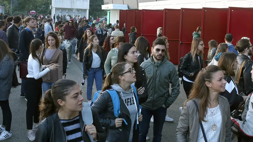 Aspiranti infermieri a un concorso di Azienda Zero