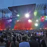 Il concerto dei Pinguini Tattici Nucleari all'ippodromo di Sant'Artemio