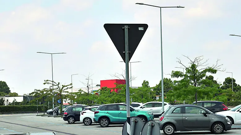 E' obbligatorio esporre il ticket del parcheggio pagato per non incorrere in mule