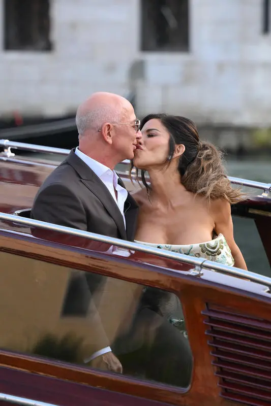 Jeff Bezos e Lauren Sanchez