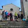 Foto di gruppo per Posocco e volontari al termine della pulizia del sentiero che sale a Sant'Augusta