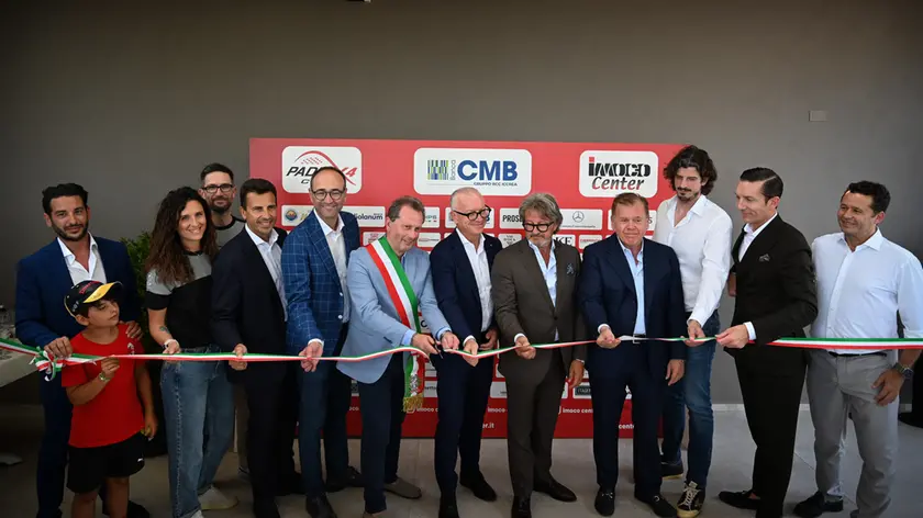 Il taglio del nastro dell’Imoco Center