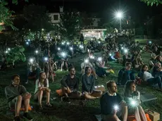 Una suggestiva immagine notturna del Festival