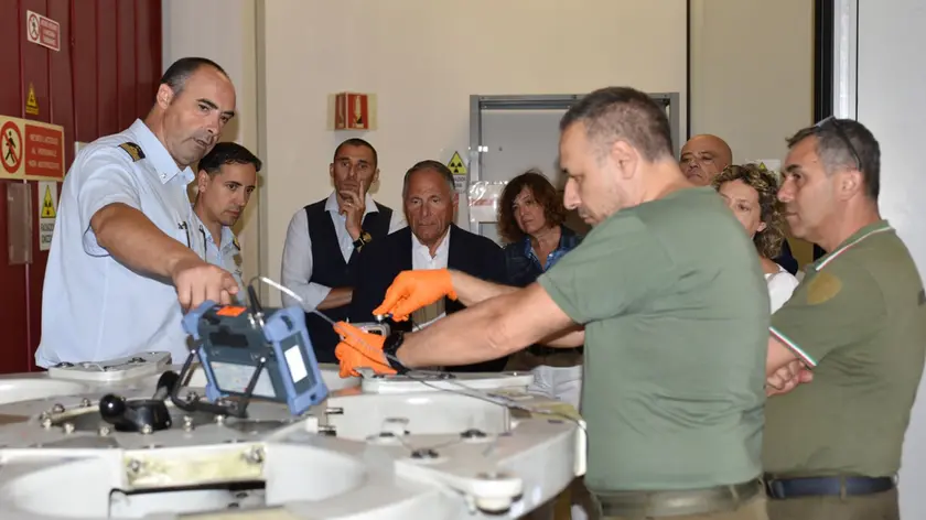 Un momento della visita dell'Ulss 2 all'Aeronautica