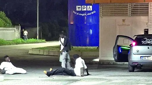 Alcuni dei giovani protagonisti della notte brava