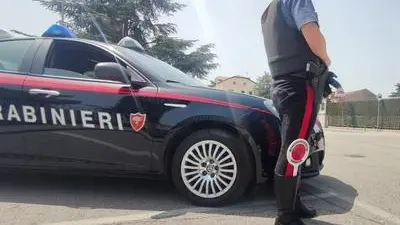 Non si sono fermati all'alt dei carabinieri
