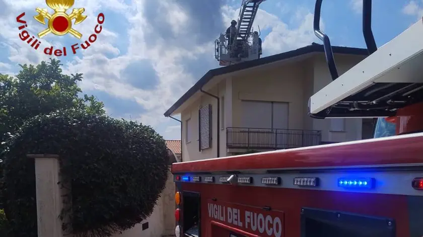 I vigili del fuoco al lavoro a Montebelluna