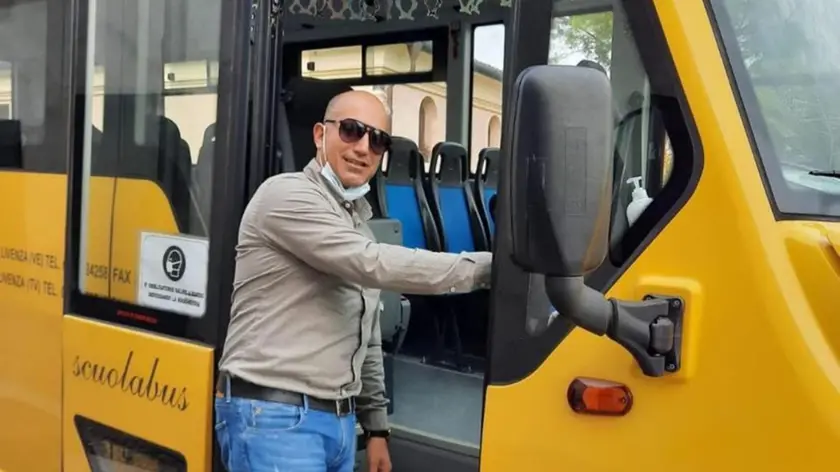 Andrea Mulas lascia il servizio di scuolabus di Motta