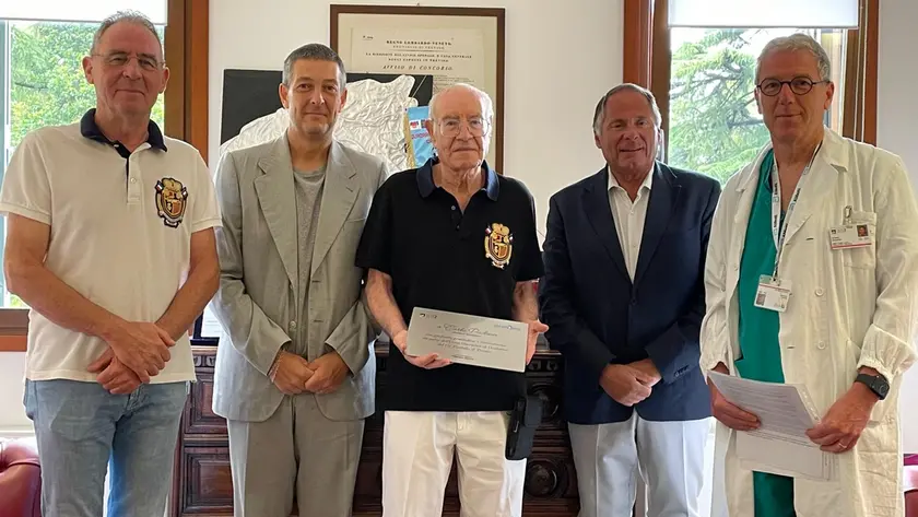 Carlo Padoan con il dg Benazzi e il primario Scarpa