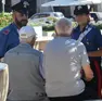 Truffe agli anziani nel Nord Est: dagli abbracci-scippo alle voci clonate con l’AI