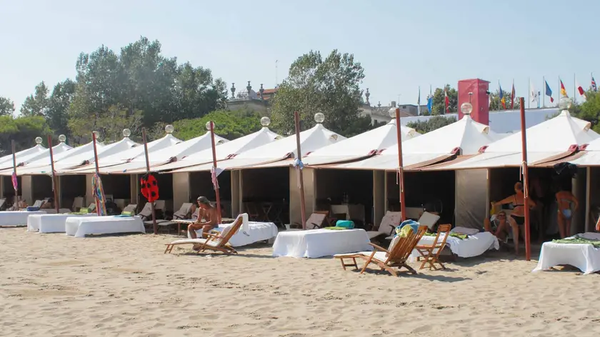 Le capanne dell'Excelsior, simbolo del Lido di Venezia