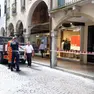 Il luogo in cui il furgone ha danneggiato il terrazzino in Calmaggiore a Treviso